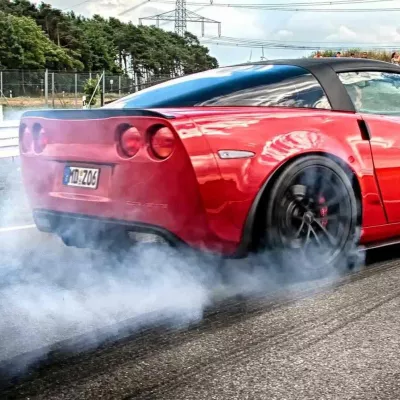 Bild: Die Geschenkidee in 2017: Rennwagen fahren
