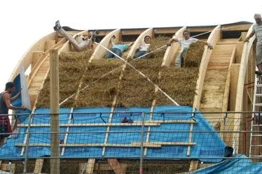 Bild: Strohballen als Wärmedämmung