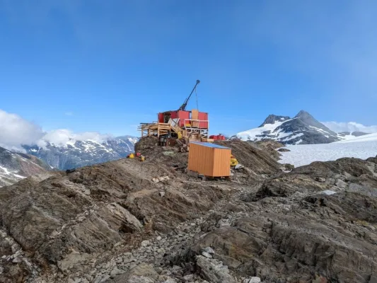 Bild: Goliath Resources - 96,50 Meter Vererzung mit sichtbarem Gold!