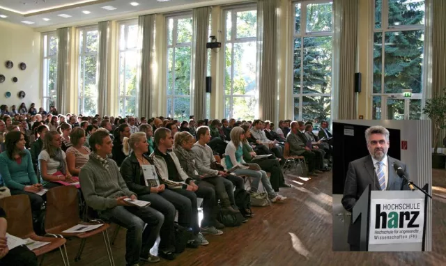 Bild: Hochschule Harz bei Studierenden aus Westdeutschland stark nachgefragt