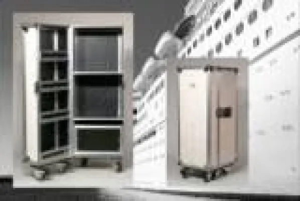 Bild: Designer-Flightcases im Stil legendärer Überseekoffer bzw. Schrankkoffer