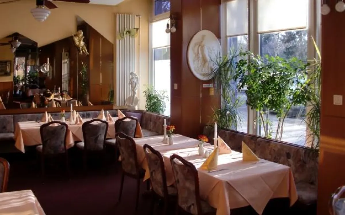 Im Emona Restaurant