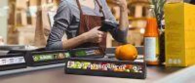 Bild: Warentrenner mit Digital Signage steigern den Umsatz am Point-of-Sale