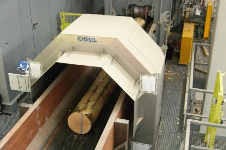 Bild: Neuer Cassel Metalldetektor hilft Holzindustrie beim Geldsparen