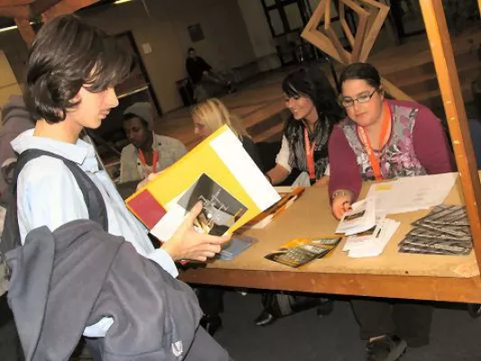 Bild: Infotag für Schulen im Berufsbildungswerk Adolf Aich (BBW) Ravensburg