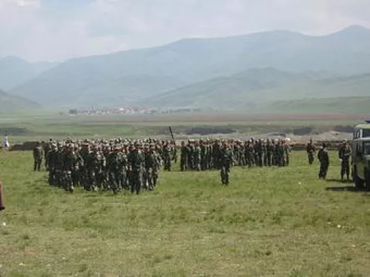 Tibet ist zu einem einzigen militärischen Übungsgebiet geworden Bild: Tibet ist zu einem einzigen militärischen Übungsgebiet geworden