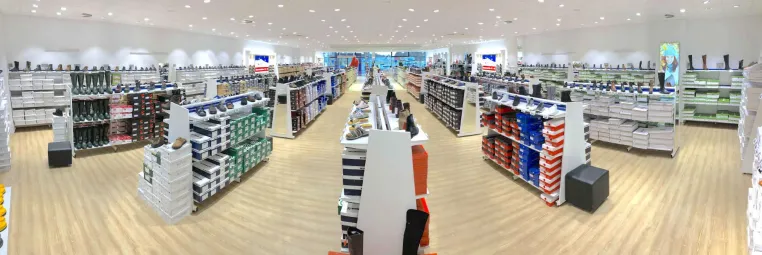 Bild: Große Schuhe für Damen und Herren von schuhplus in Kaltenkirchen