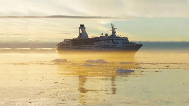 Bild: Mit Troll Tours die ASTOR exklusiv erleben