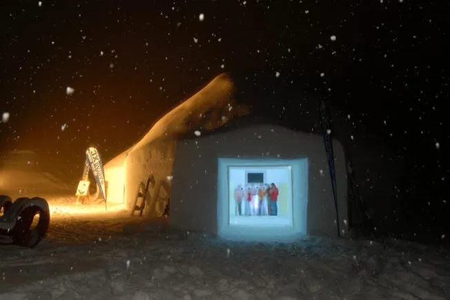 Bild: Volvo XC ICE CAMP presented by Nokia – Willkommen