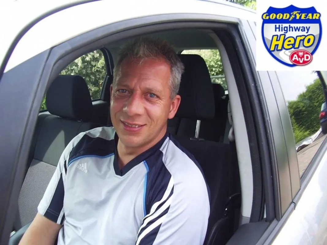 Goodyear und AvD kürten Michael Swen Hoven zum Highway Hero Juni