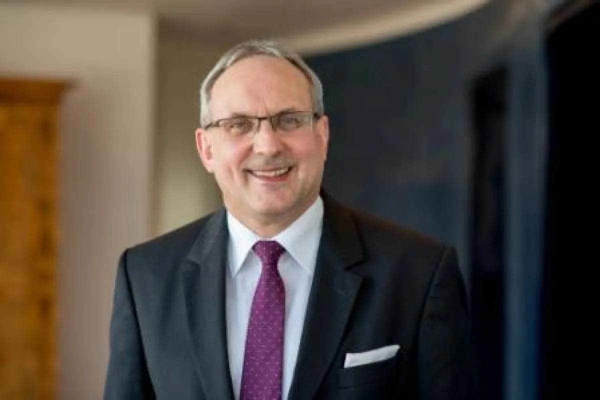 Jürgen Wache, Vorstandssprecher der Hannoverschen Volksbank
