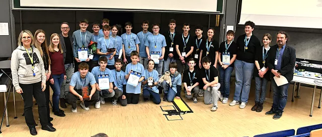 Bild: Junge Talente zeigen ihr Können bei Roboterwettbewerb an der OTH Regensburg