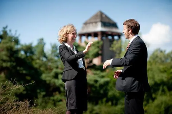 Bild: Die Junior-Senior-Falle : Das Dilemma um die Über- und Abgabe erfolgreicher Unternehmen