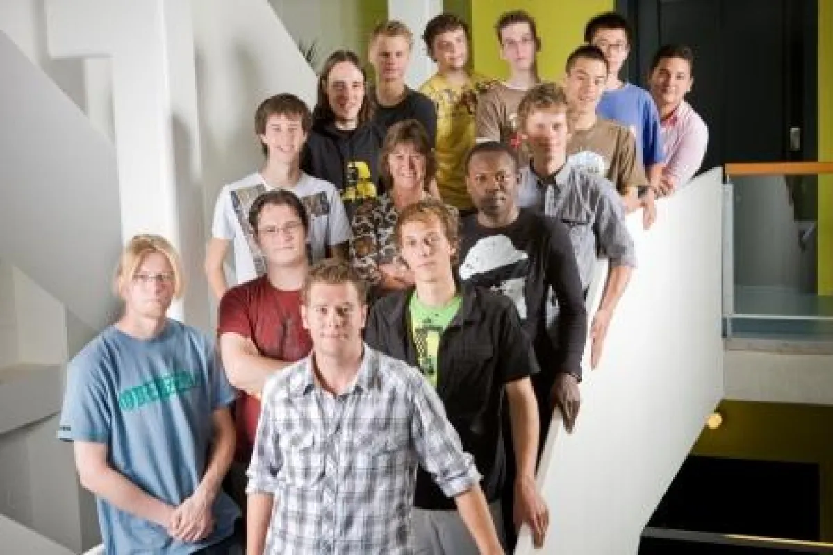 Die ersten internationalen Studenten sind im September 2008 mit ihrem Ingenieurstudium Advanced Sensor Applications am Hanze Institute of Technology gestartet.
