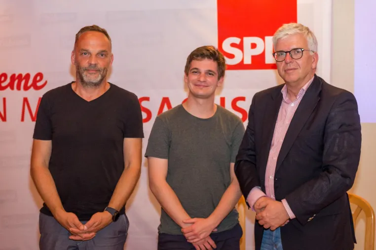 Bild: Alexander Geißler, Dr. Peter Neumann und Dirk Neubauer im Dialog zum Thema Unmittelbare Demokratie für Sachsen