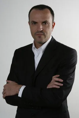 Bild: QINO Flagship zieht neuen Fisch an Land