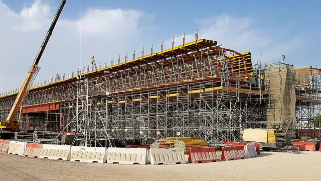 Anpfiff für anspruchsvolles Infrastrukturprojekt in Doha Bild: Anpfiff für anspruchsvolles Infrastrukturprojekt in Doha