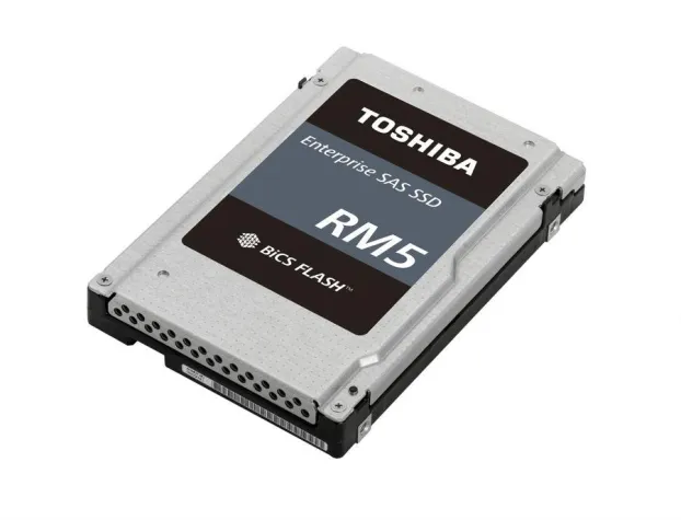 Bild: Toshiba Memory Europe präsentiert Value-SAS-SSDs als SATA-Alternative