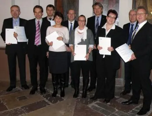 Bild: Erfolgreiche Betriebswirte (IHK) erhielten Abschlüsse in Lübeck
