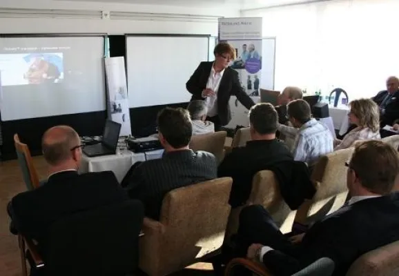 Bild: Roadshow von ReSound und Otometrics präsentierte neue Anpass-Optionen für Wireless-Hörsystem Alera