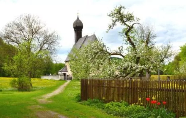 Bild: Immer dem Münchner Wasser nach. Der M-Wasserweg durch die Alpenregion Tegernsee Schliersee