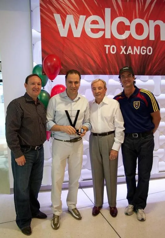 Marko Galbiati (2.v.l.) zu Besuch in der XanGo Geschäftszentrale in Lehi/Utah