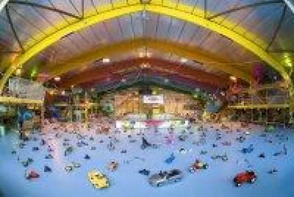 Bild: Ein Rollerplatz für jede Stadt - Millionen Rollfahrzeuge suchen ein Zuhause