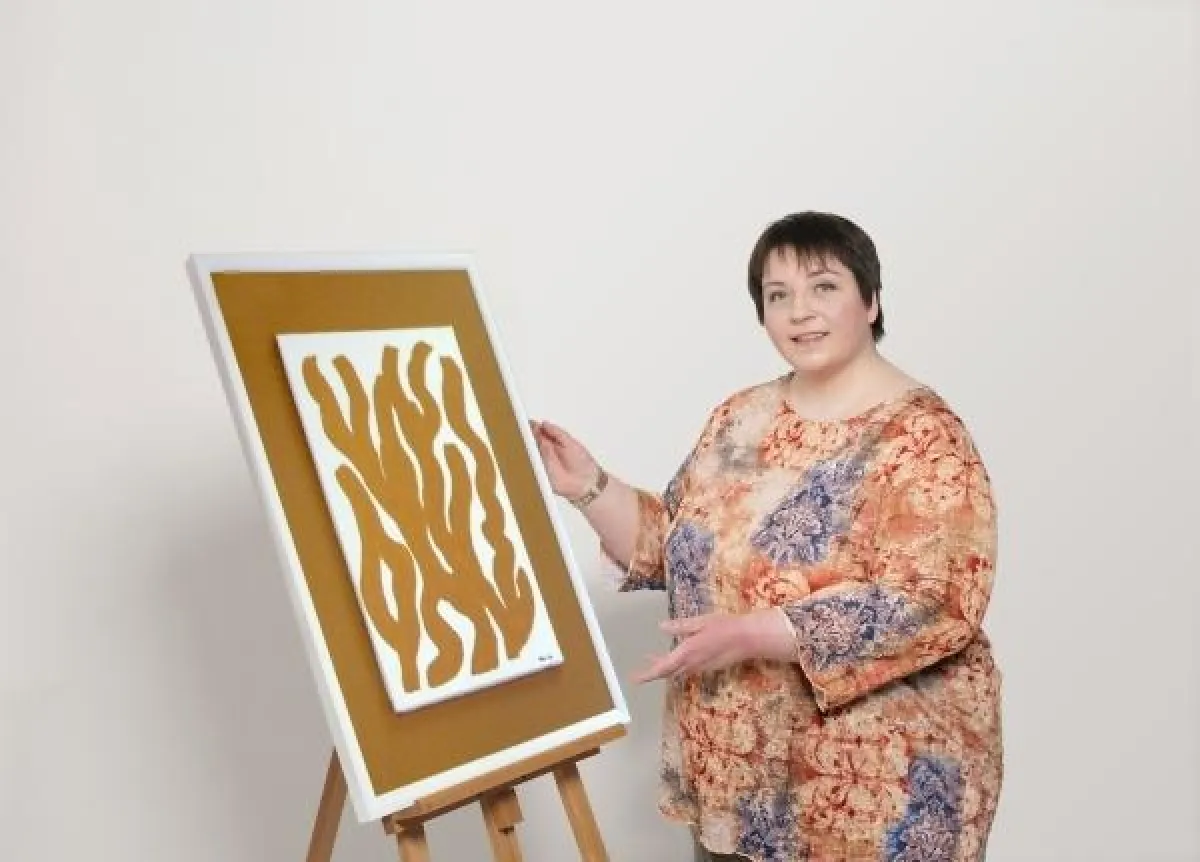 Bettina Zastrow mit Bild Riff