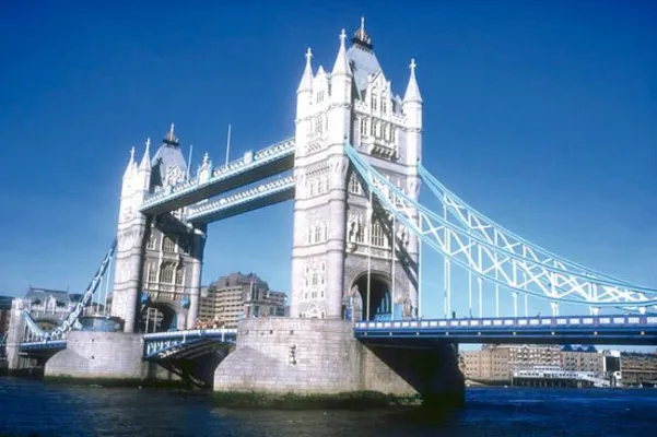 Bild: Sprachreisen nach London günstiger durch Kursverfall des britischen Pfundes
