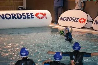 Bild: Wasserball-Nachwuchs in Duisburg mit packenden Partien bis zur letzten Sekunde