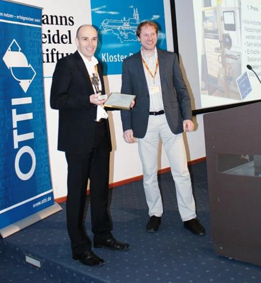 Preisübergabe an Jörg Karwath, Geschäftsführer Technologie, Solare Datensysteme GmbH