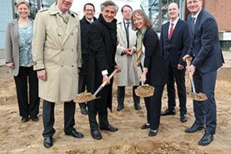 Bild: Wirtschaftsakademie baut Campus in Lübeck aus