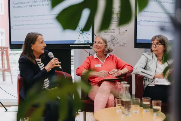 Zertifikatsprogramm für Zukunftsmacher*innen aus Wissenschaft und Kommune gestartet Bild: Zertifikatsprogramm für Zukunftsmacher*innen aus Wissenschaft und Kommune gestartet