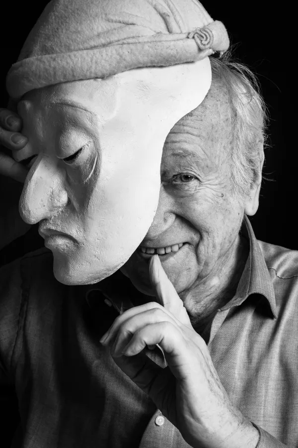 Milan Sladek  (© Petra W. Barathova )