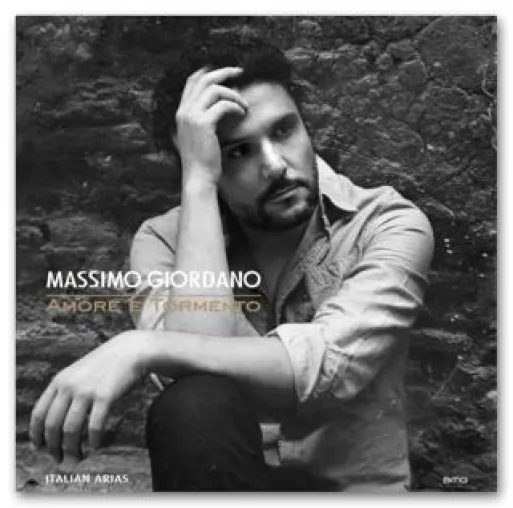 Bild: Endlich ist es da. Ab heute ist Massimo Giordanos Debütalbum „Amore e Tormento“ im Handel erhältlich