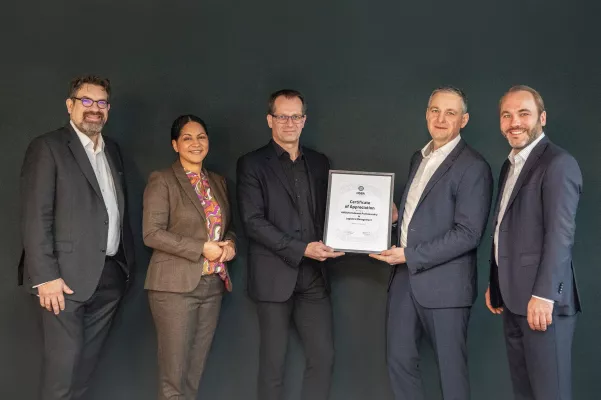 Airbus fördert Stiftungsprofessur für Logistics Management an der HSBA Bild: Airbus fördert Stiftungsprofessur für Logistics Management an der HSBA