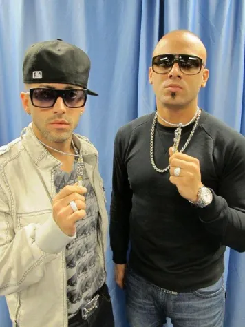 Bild: Weltpremiere des Musikvideos "Tu Olor" von Wisin & Yandel