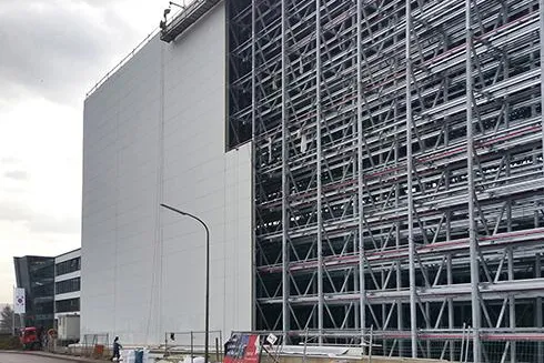 Bild: ZGM weihte vollautomatisches Hochregallager ein