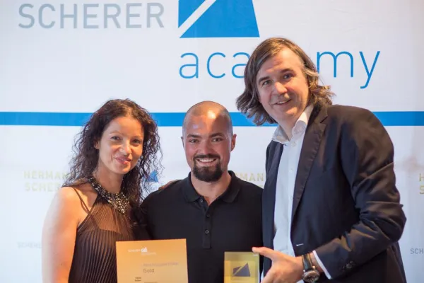 Bild: Tobias Gröber gewinnt Speaker-Award in Bernkastel-Kues