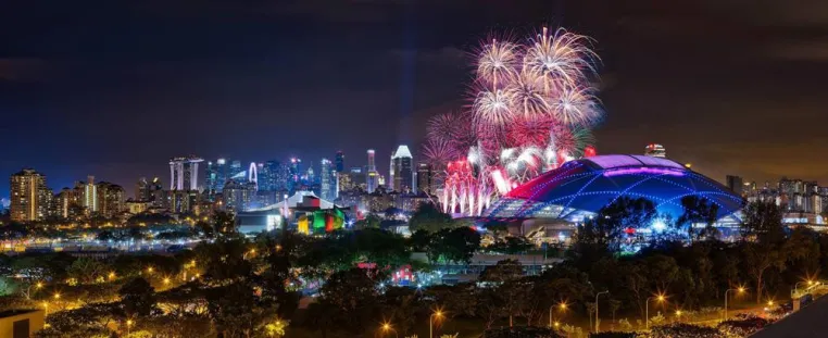 FLASH ART inszeniert Feuerwerk bei den SEA Games Bild: FLASH ART inszeniert Feuerwerk bei den SEA Games