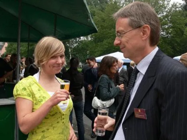 Bild: Theorie und Praxis feierten den Sommer