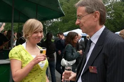 Bild: Theorie und Praxis feierten den Sommer