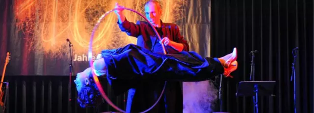 Bild: Magic Candle Light Dinner - Internationale Zauberkunst im Schlosshotel Großer Gasthof in Ballenstedt