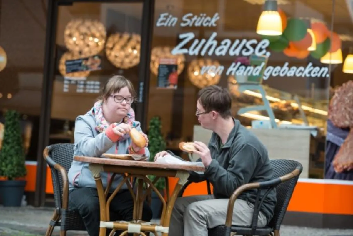 Wie individuell Hilfebedarfe sind, machen Menschen mit Behinderung am 3. Mai in Sundern deutlich.