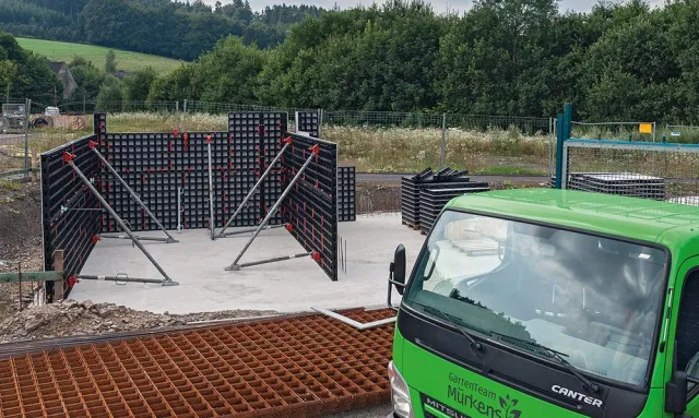 Bild: Leichte 1-Mann-Schalung für den Garten- und Landschaftsbau