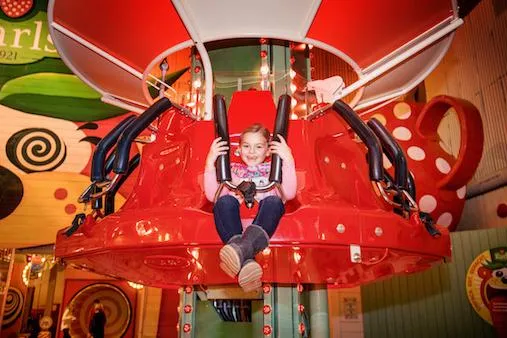 Freifallspaß und Beerengeschlemmer: Karls eröffnet großes Gummibeerchen-Land Bild: Freifallspaß und Beerengeschlemmer: Karls eröffnet großes Gummibeerchen-Land