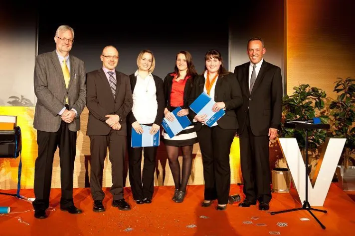 Bild: 45 Banker beenden erfolgreich ihre Ausbildung