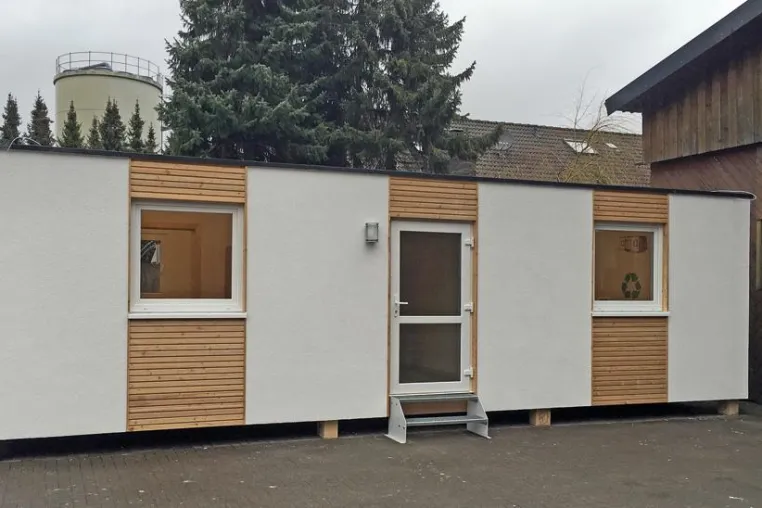 Bild: LivingCon präsentiert mobile Flüchtlingsunterkunft in Holzrahmenbau