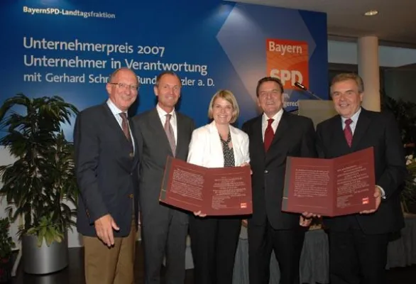 Bild: Baufritz erhält SPD-Unternehmerpreis 2007