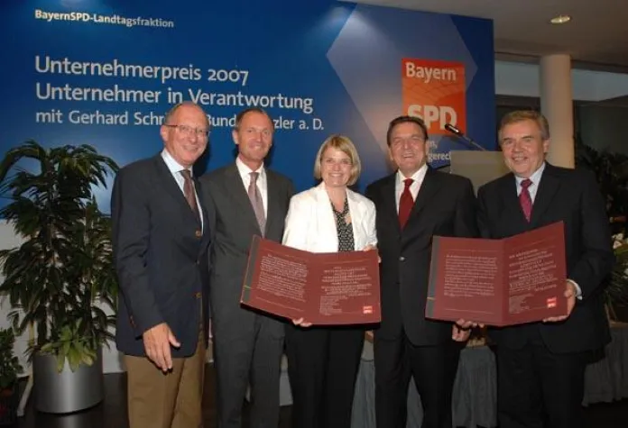 Baufritz erhält SPD-Unternehmerpreis 2007 Bild: Baufritz erhält SPD-Unternehmerpreis 2007